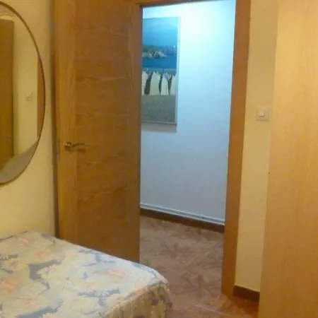 Piso Cerca De La Playa De Poniente *